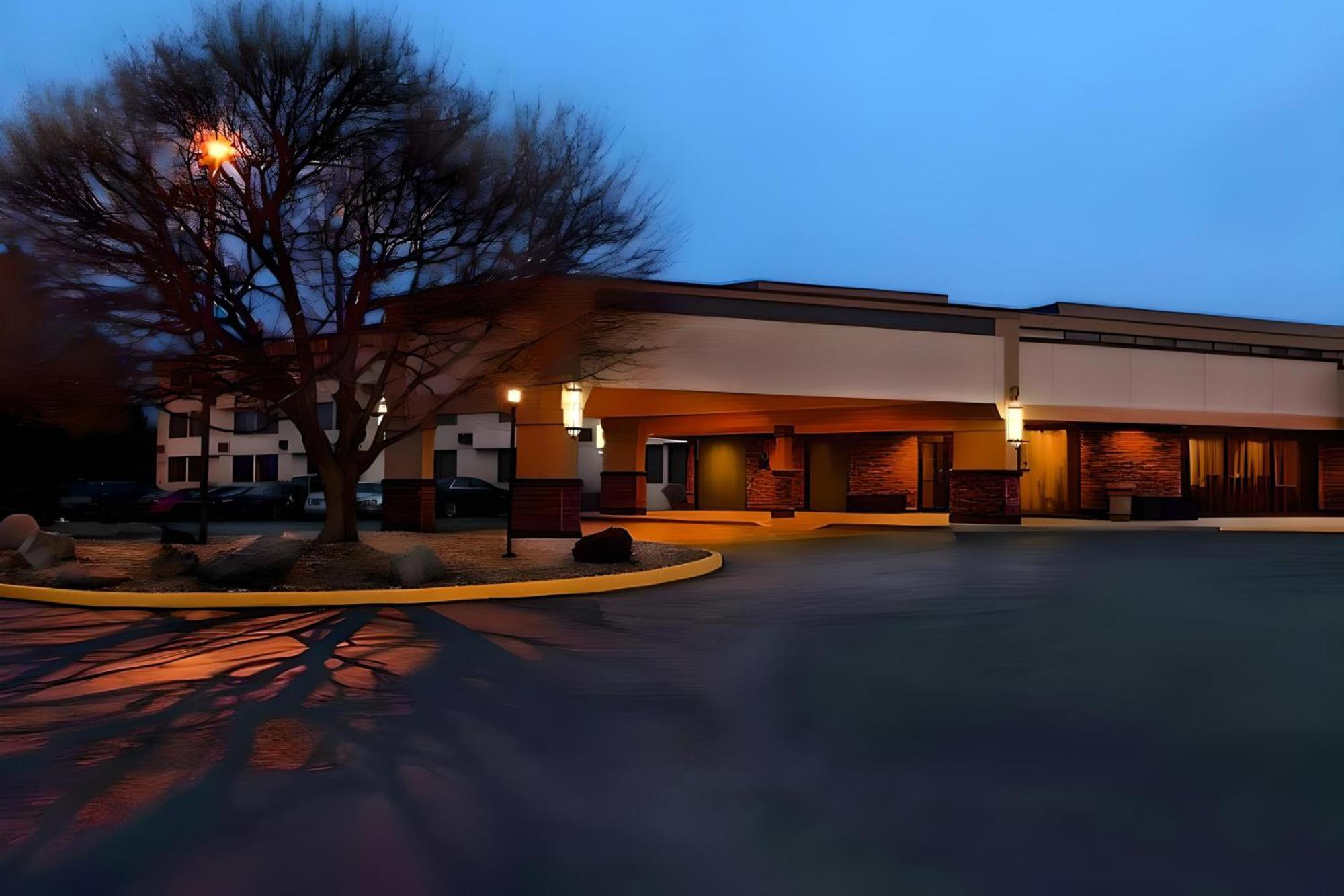 Quality Inn West Lafayette - University Area Exteriör bild